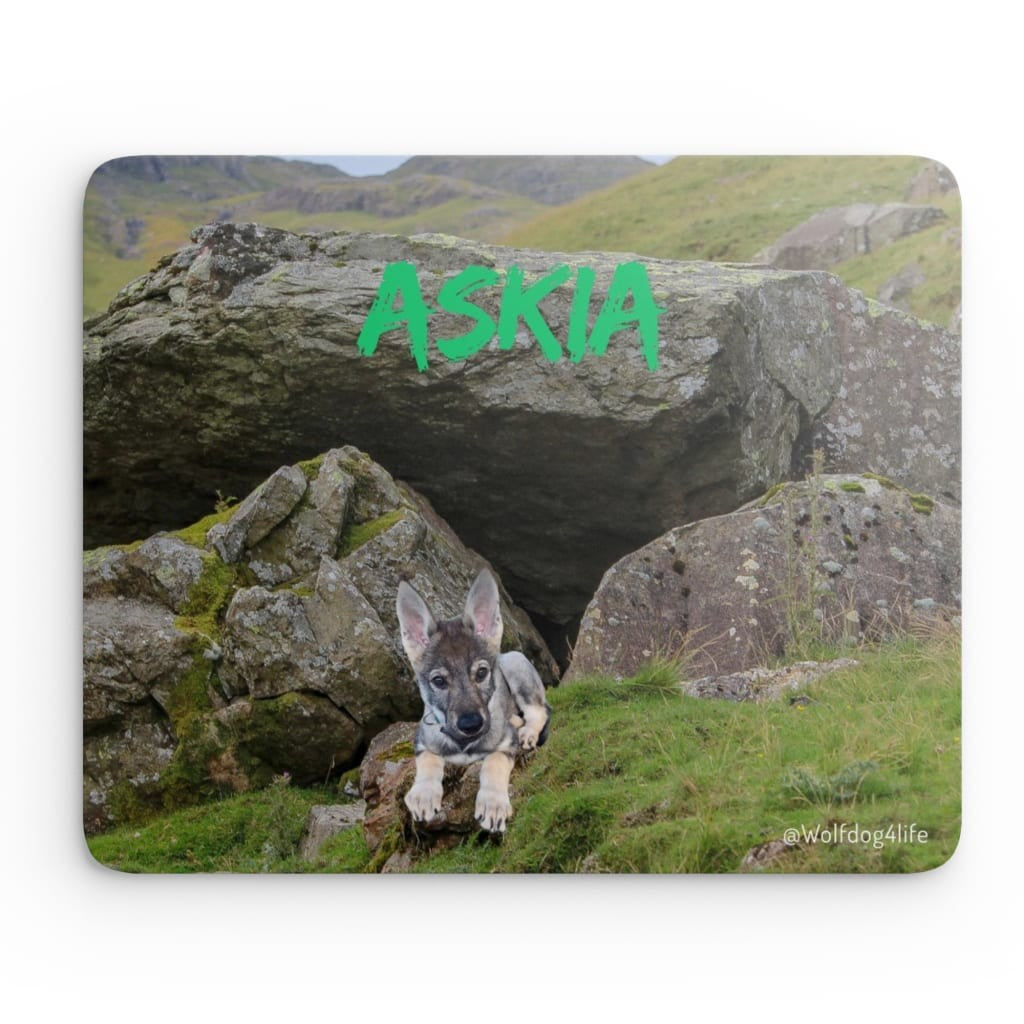 Mousepad with the image of the puppy Askia – @wolfdog4life Edition